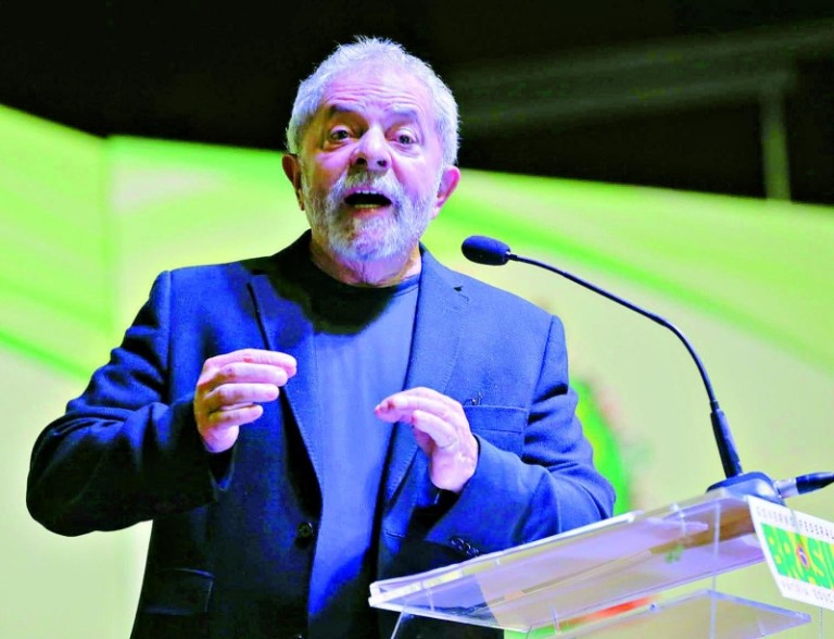 Com força-tarefa, Lula tenta evitar impeachment