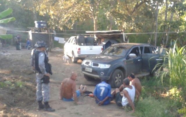 PM prende oito pessoas e apreende explosivos em Jaú do Tocantins