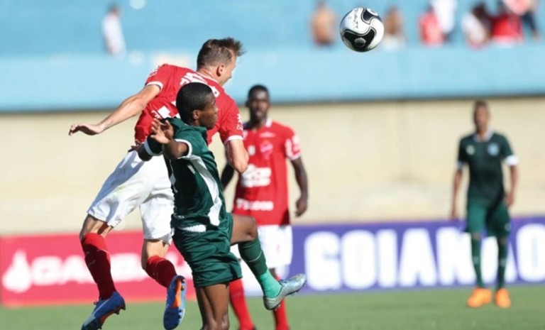 Jogo entre Vila Nova e Goiás é adiado de domingo para segunda feira