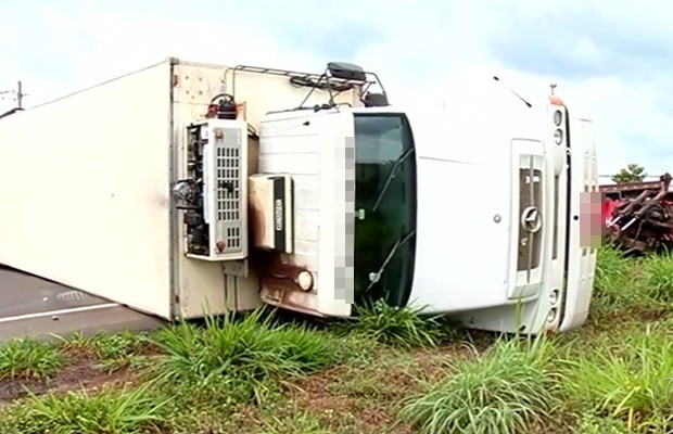 Motorista bêbado tem habilitação apreendida após acidente na BR-060