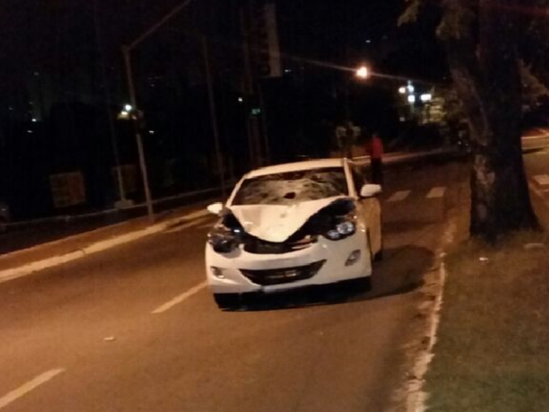 Jovem morre após ser atropelado ao atravessar Avenida T-9, em Goiânia