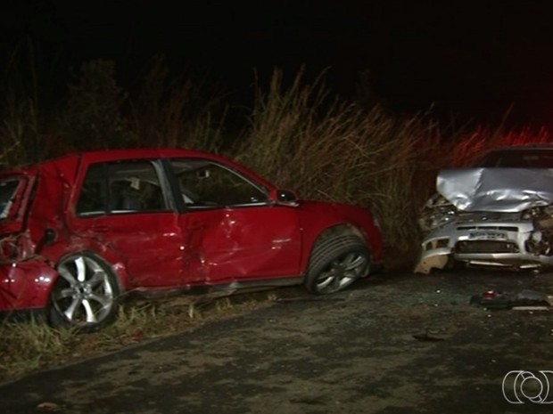 Motorista bêbado foge, mas é preso após causar acidente com uma morte