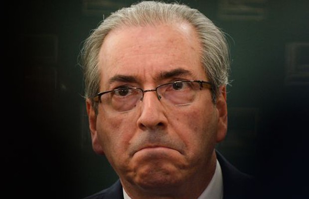 Cunha deve fechar acordo e renunciar à presidência da Câmara, diz jornal