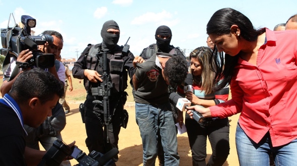 Menor se diz matador e ladrão de sete veículos