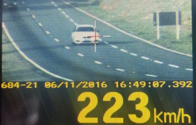 Piloto da Stock Car é flagrado a 223 km/h entre Brasília e Anápolis