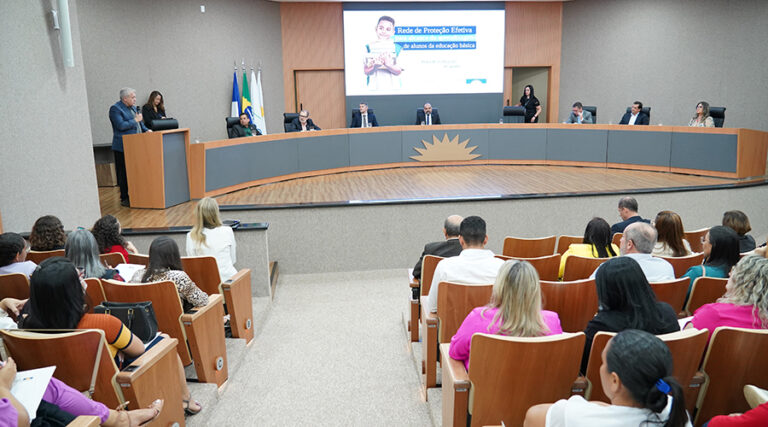 Iniciativa do TCE em defesa das crianças é destaque durante ciclo de debates do MPTO