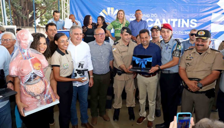 Governador em exercício, Laurez Moreira, entrega R$ 600 mil em obras para educação de Palmeirópolis