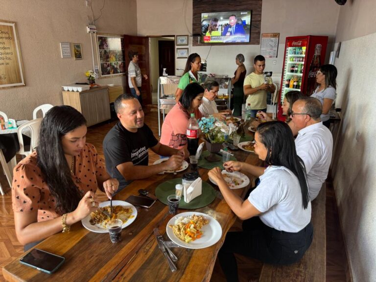Restaurante Marmitas da Edy no Festival Gastronômico e Cultural de Palmeirópolis