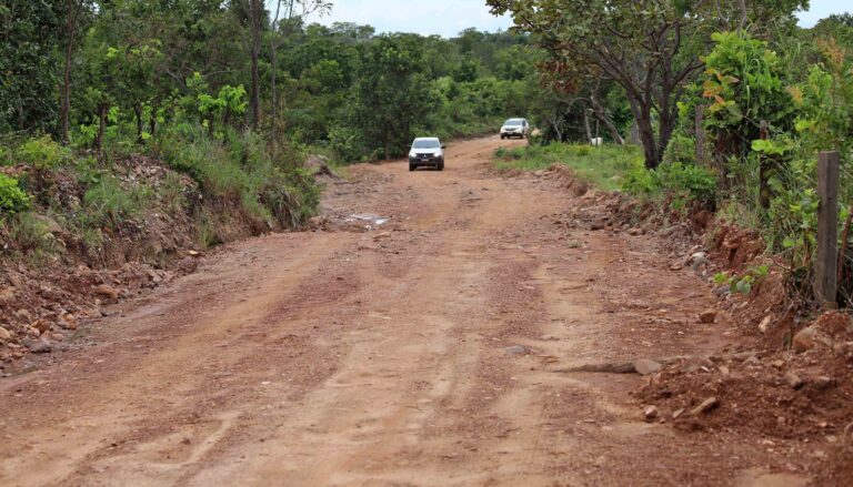 Governador Wanderlei Barbosa oficializa estadualização de estrada que liga Paranã ao estado de Goiás