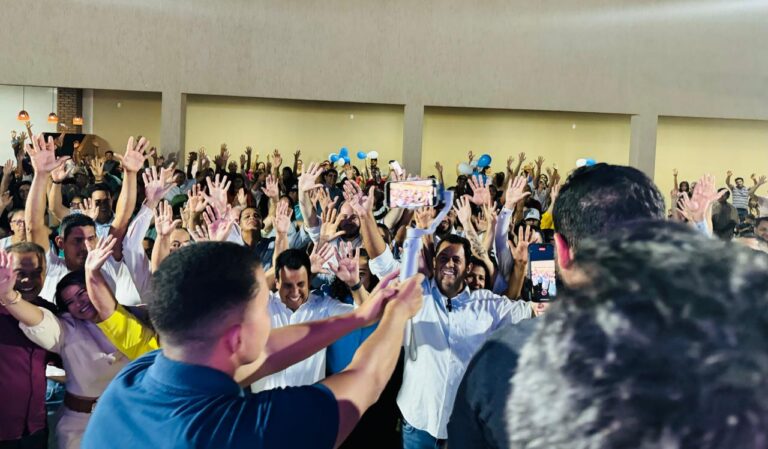 Com respaldo de 3 partidos, convenção em Palmeirópolis oficializa a candidatura Wlisses Barros e Terezinha Vaz