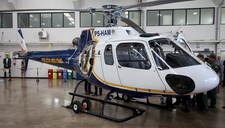 Governador Wanderlei Barbosa recebe helicóptero Esquilo B2 para o Grupamento Aéreo da Polícia Militar do Tocantins