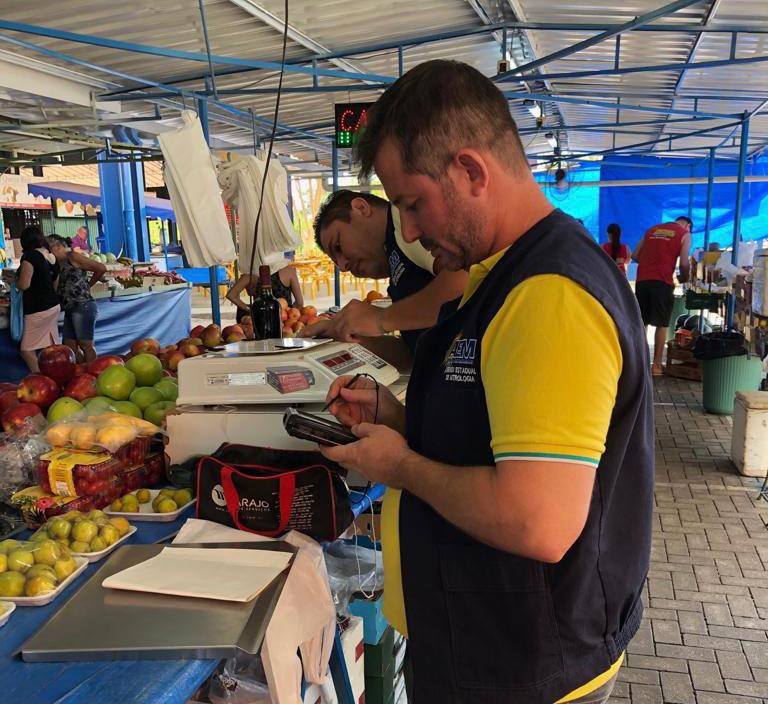 Atenção ao peso: Agência de Metrologia fiscaliza mais de 4.400 balanças comerciais no Tocantins e orienta com dicas sobre o instrumento de peso