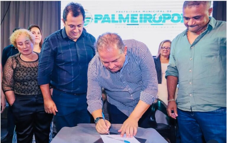 Senador Eduardo Gomes e prefeito Wlisses Barros lançam obras em Palmeirópolis