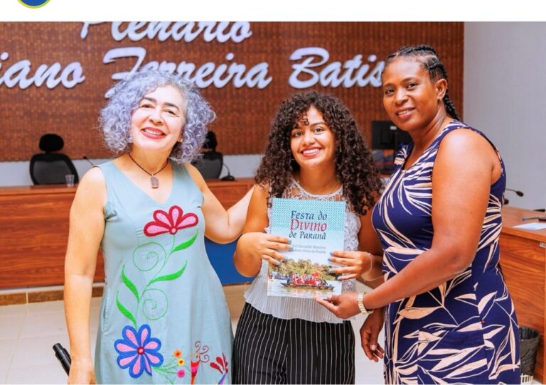 Lançamento do livro “Festa do Divino de Paranã” foi um sucesso