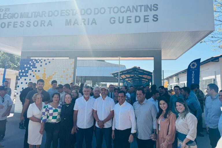 Em Palmeirópolis, presidente da Aleto reafirma compromisso com PCCR da Educação